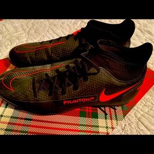 Nike Phantom GT Soccer Cleats Men’s 7.5